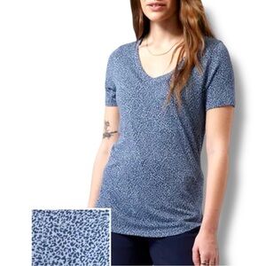 ATHLETA Breezy V-Neck Tee Micro Cheetah Chrome Blue - XL Tall